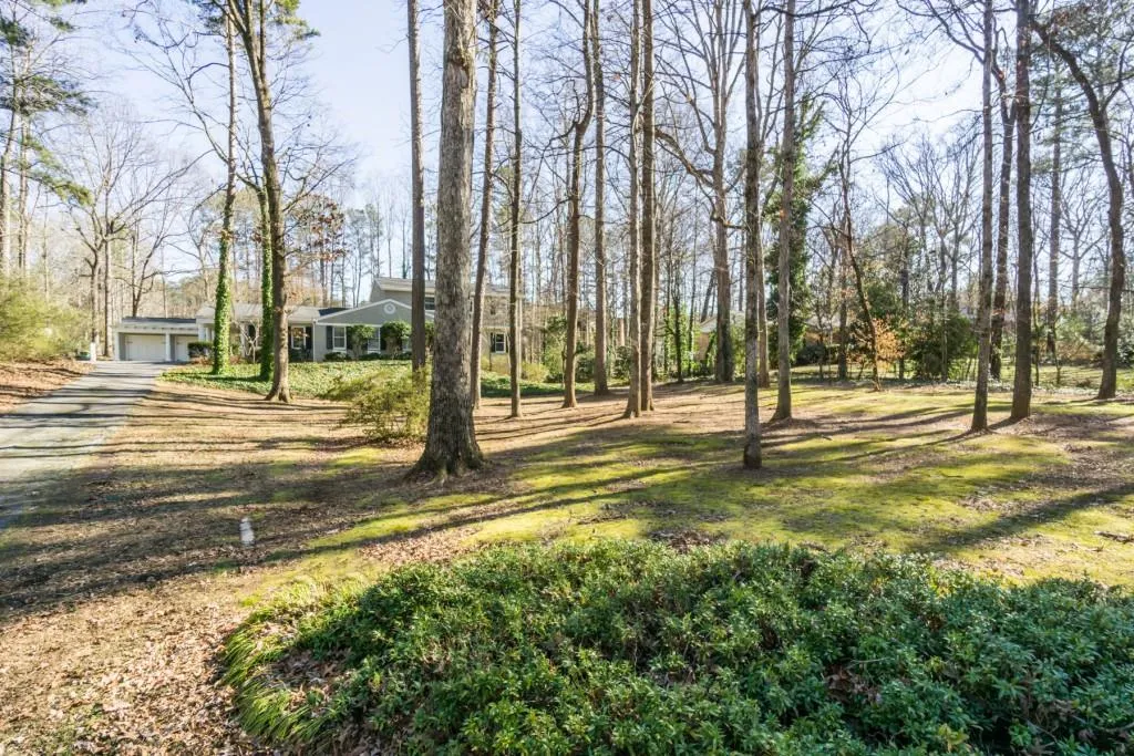 7185 Brandon Mill Road, Sandy Springs, Georgia 30328, 4 Bedrooms Bedrooms, ,4 BathroomsBathrooms,Residential,Sold,7185 Brandon Mill Road,5952383