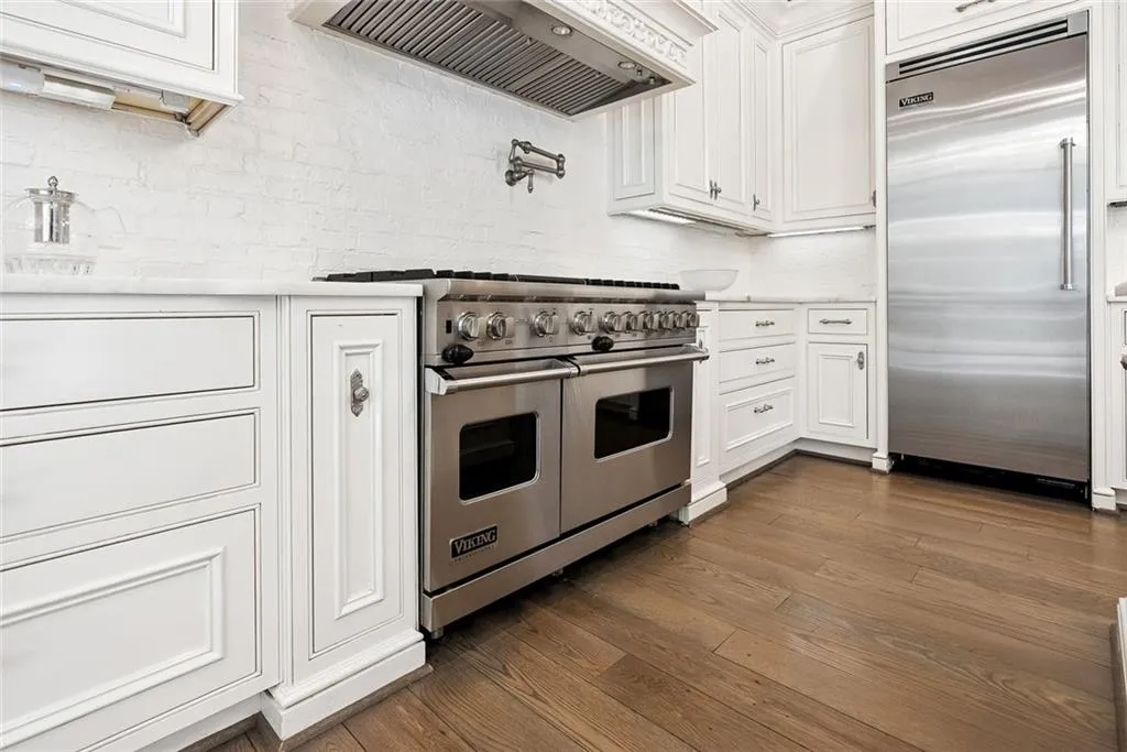 675 W Paces Ferry Road Nw Unit 13, Atlanta, Georgia 30327, 5 Bedrooms Bedrooms, 0 ,5 BathroomsBathrooms,Residential,For Sale,675 W Paces Ferry Road Nw Unit 13,7686980