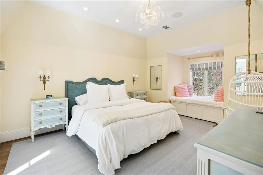 675 W Paces Ferry Road Nw Unit 13, Atlanta, Georgia 30327, 5 Bedrooms Bedrooms, 0 ,5 BathroomsBathrooms,Residential,For Sale,675 W Paces Ferry Road Nw Unit 13,7686980