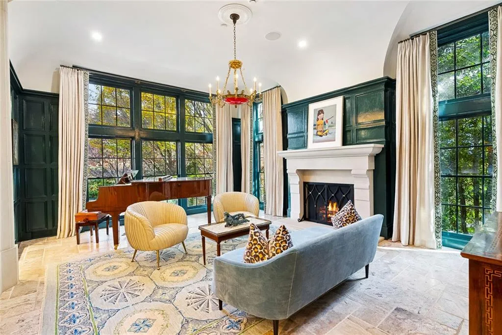 675 W Paces Ferry Road Nw Unit 13, Atlanta, Georgia 30327, 5 Bedrooms Bedrooms, 0 ,5 BathroomsBathrooms,Residential,For Sale,675 W Paces Ferry Road Nw Unit 13,7686980