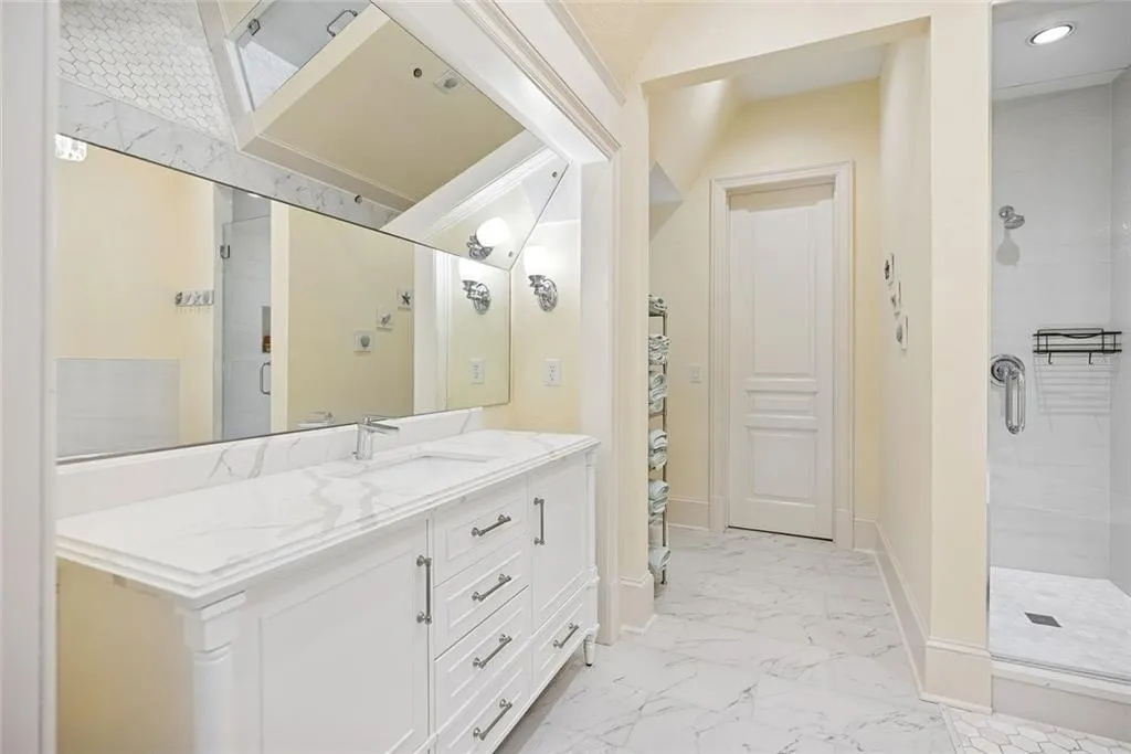 675 W Paces Ferry Road Nw Unit 13, Atlanta, Georgia 30327, 5 Bedrooms Bedrooms, 0 ,5 BathroomsBathrooms,Residential,For Sale,675 W Paces Ferry Road Nw Unit 13,7686980