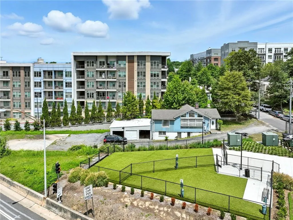 1876 Emery Street Nw, Atlanta, Georgia 30318, ,Commercial Sale,For Sale,1876 Emery Street Nw,7635607