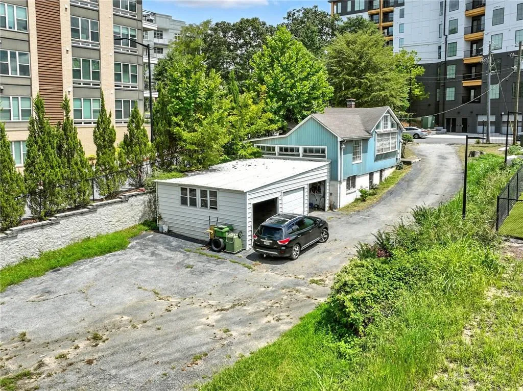 1876 Emery Street Nw, Atlanta, Georgia 30318, ,Commercial Sale,For Sale,1876 Emery Street Nw,7635607
