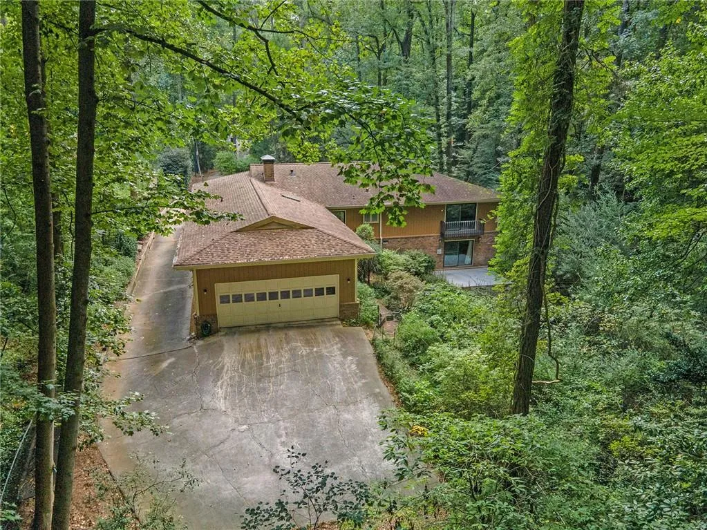 7270 Twin Branch Road, Sandy Springs, Georgia 30328, 4 Bedrooms Bedrooms, ,3 BathroomsBathrooms,Residential,Sold,7270 Twin Branch Road,6777541