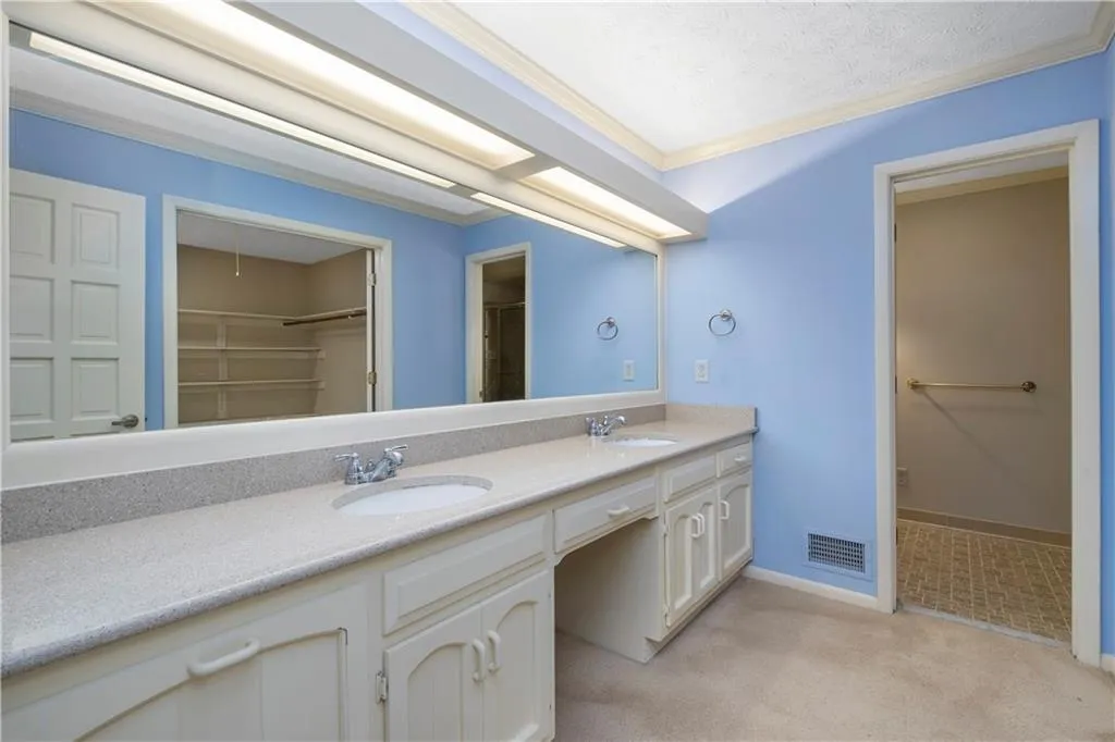 7270 Twin Branch Road, Sandy Springs, Georgia 30328, 4 Bedrooms Bedrooms, ,3 BathroomsBathrooms,Residential,Sold,7270 Twin Branch Road,6777541