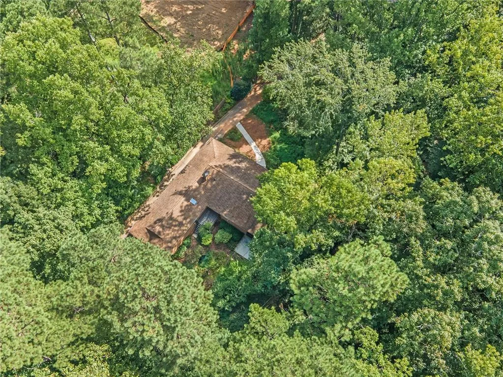7270 Twin Branch Road, Sandy Springs, Georgia 30328, 4 Bedrooms Bedrooms, ,3 BathroomsBathrooms,Residential,Sold,7270 Twin Branch Road,6777541