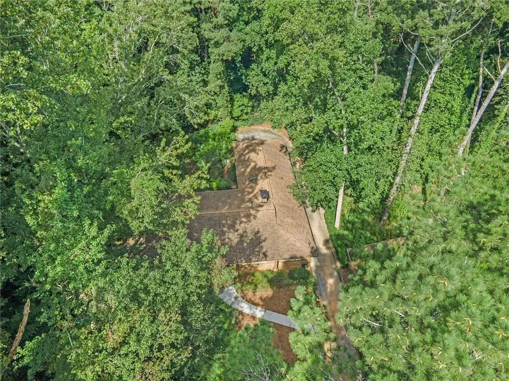 7270 Twin Branch Road, Sandy Springs, Georgia 30328, 4 Bedrooms Bedrooms, ,3 BathroomsBathrooms,Residential,Sold,7270 Twin Branch Road,6777541
