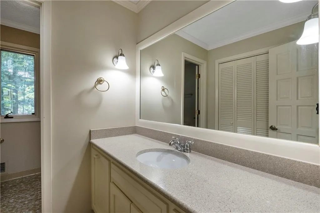 7270 Twin Branch Road, Sandy Springs, Georgia 30328, 4 Bedrooms Bedrooms, ,3 BathroomsBathrooms,Residential,Sold,7270 Twin Branch Road,6777541