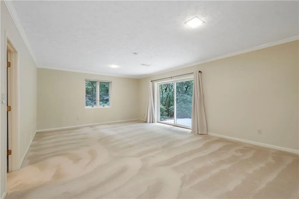 7270 Twin Branch Road, Sandy Springs, Georgia 30328, 4 Bedrooms Bedrooms, ,3 BathroomsBathrooms,Residential,Sold,7270 Twin Branch Road,6777541