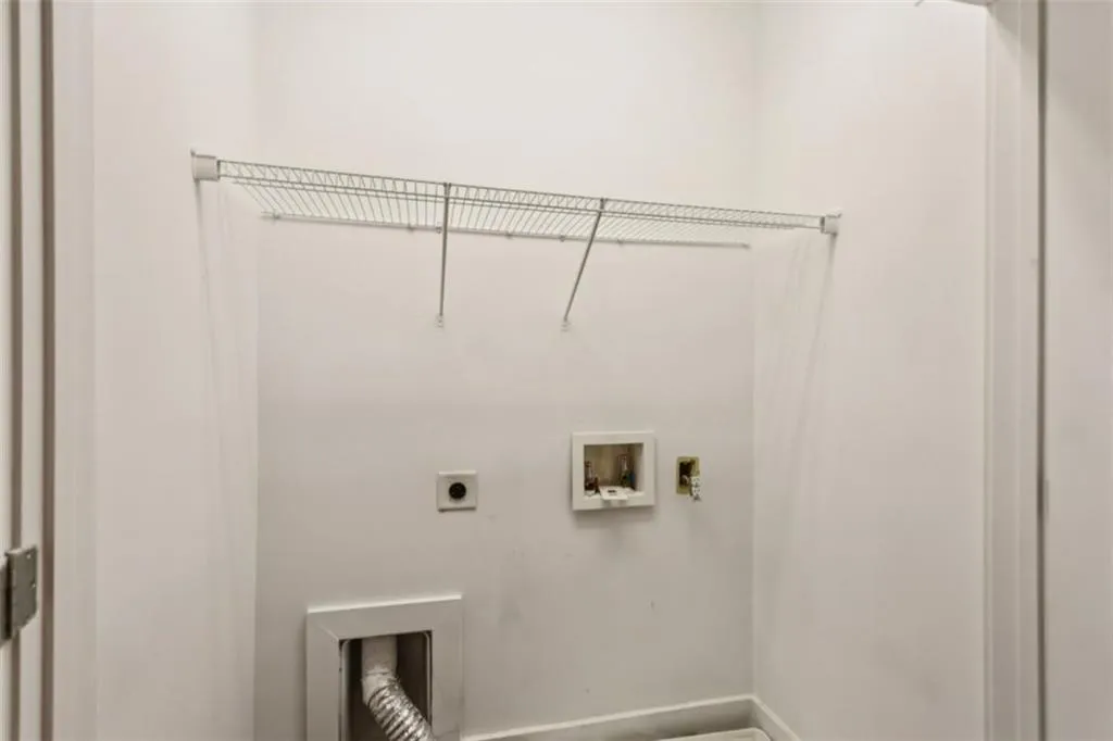 2030 Main Street Unit 305, Atlanta, Georgia 30318, 2 Bedrooms Bedrooms, ,2 BathroomsBathrooms,Residential,For Sale,2030 Main Street Unit 305,7671340