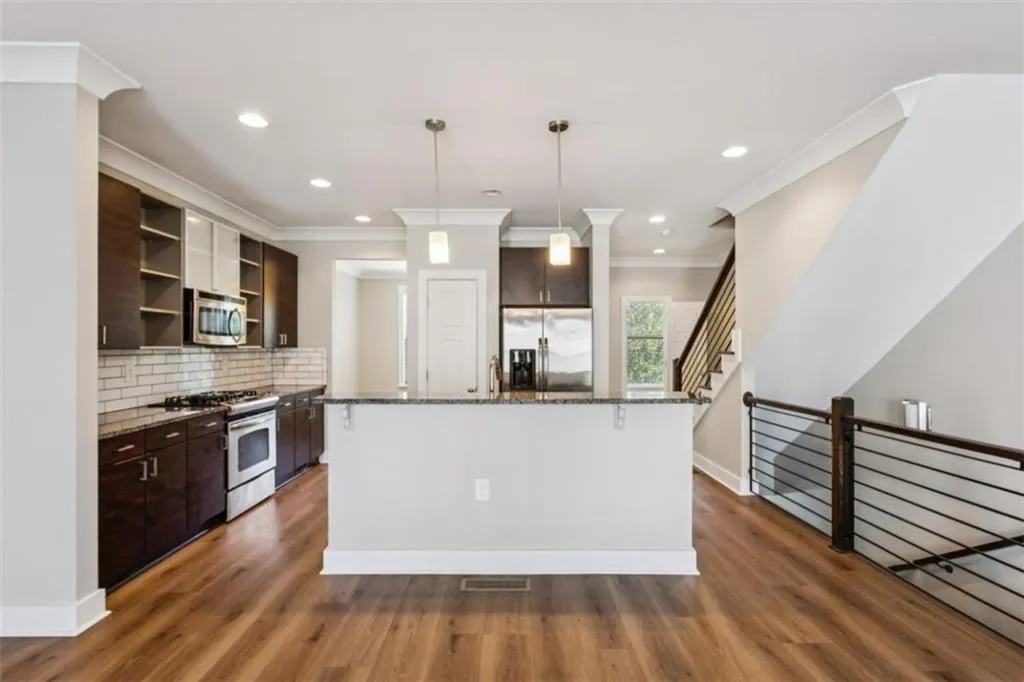 2030 Main Street Unit 305, Atlanta, Georgia 30318, 2 Bedrooms Bedrooms, ,2 BathroomsBathrooms,Residential,For Sale,2030 Main Street Unit 305,7671340