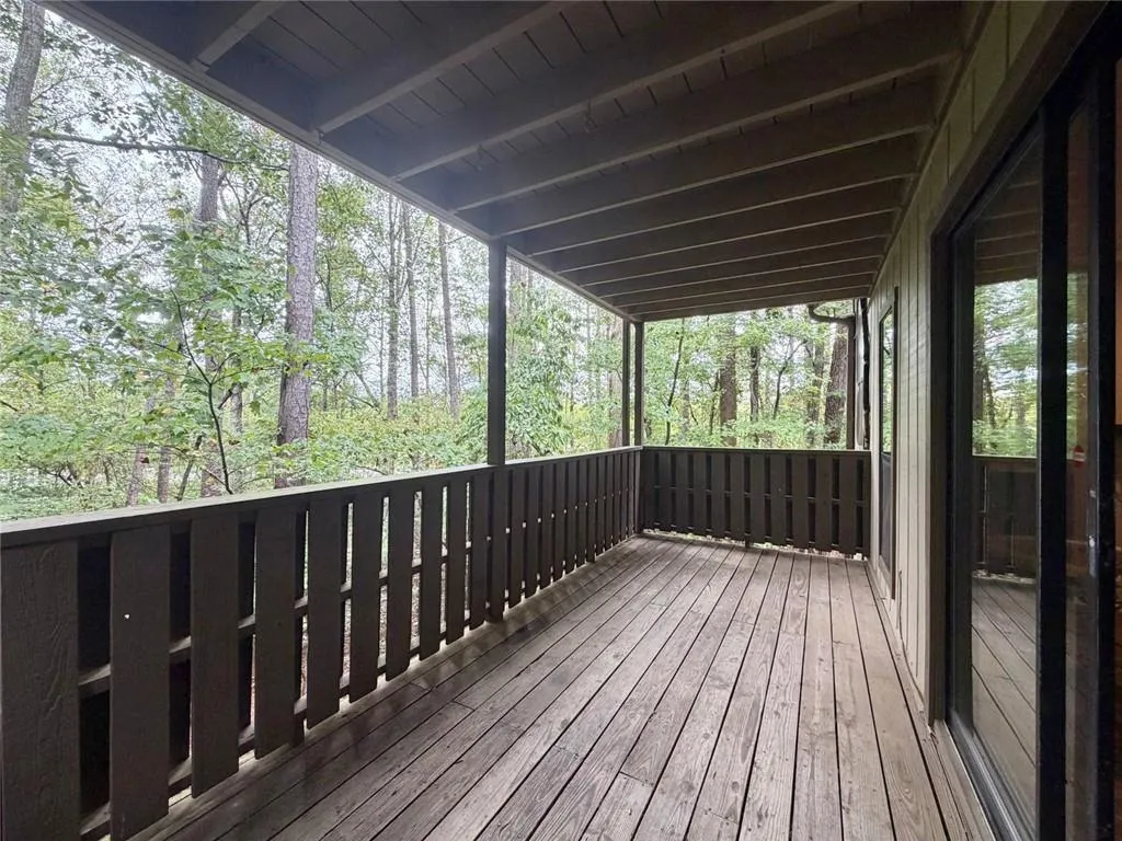 208 Woodcliff Drive, Atlanta, Georgia 30350, 2 Bedrooms Bedrooms, ,2 BathroomsBathrooms,Residential,For Sale,208 Woodcliff Drive,7663079