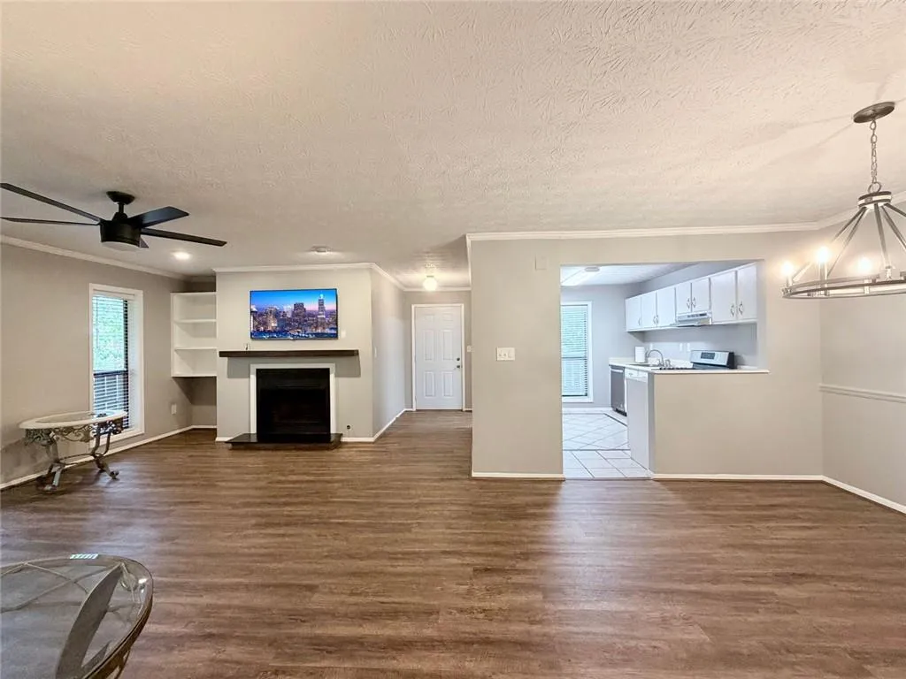 208 Woodcliff Drive, Atlanta, Georgia 30350, 2 Bedrooms Bedrooms, ,2 BathroomsBathrooms,Residential,For Sale,208 Woodcliff Drive,7663079