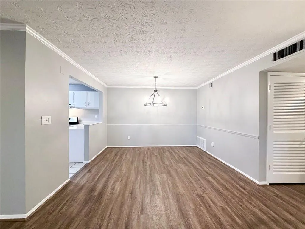 208 Woodcliff Drive, Atlanta, Georgia 30350, 2 Bedrooms Bedrooms, ,2 BathroomsBathrooms,Residential,For Sale,208 Woodcliff Drive,7663079
