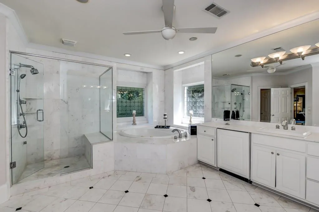 735 Brookwoods Trace, Sandy Springs, Georgia 30342, 5 Bedrooms Bedrooms, ,6 BathroomsBathrooms,Residential,Sold,735 Brookwoods Trace,5870409
