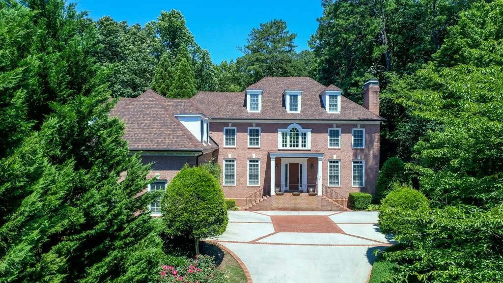 735 Brookwoods Trace, Sandy Springs, Georgia 30342, 5 Bedrooms Bedrooms, ,6 BathroomsBathrooms,Residential,Sold,735 Brookwoods Trace,5870409
