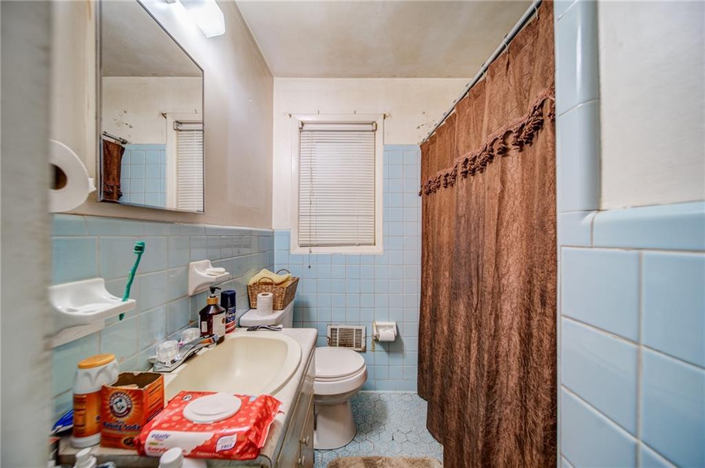 265 Brook Drive, Sandy Springs, Georgia 30328, 3 Bedrooms Bedrooms, ,2 BathroomsBathrooms,Residential,Sold,265 Brook Drive,7265384