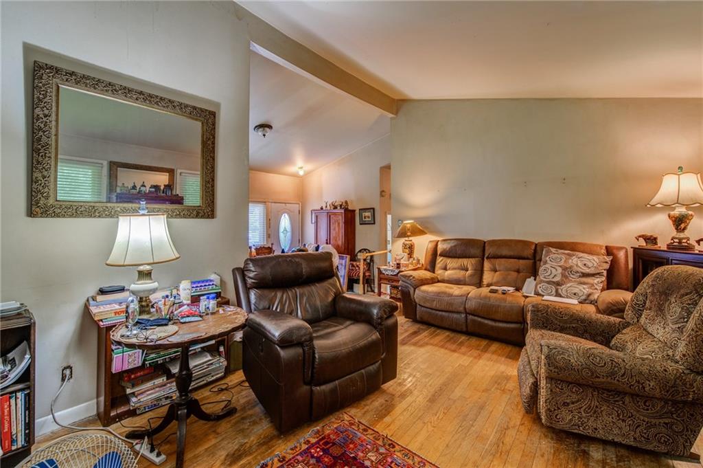 265 Brook Drive, Sandy Springs, Georgia 30328, 3 Bedrooms Bedrooms, ,2 BathroomsBathrooms,Residential,Sold,265 Brook Drive,7265384