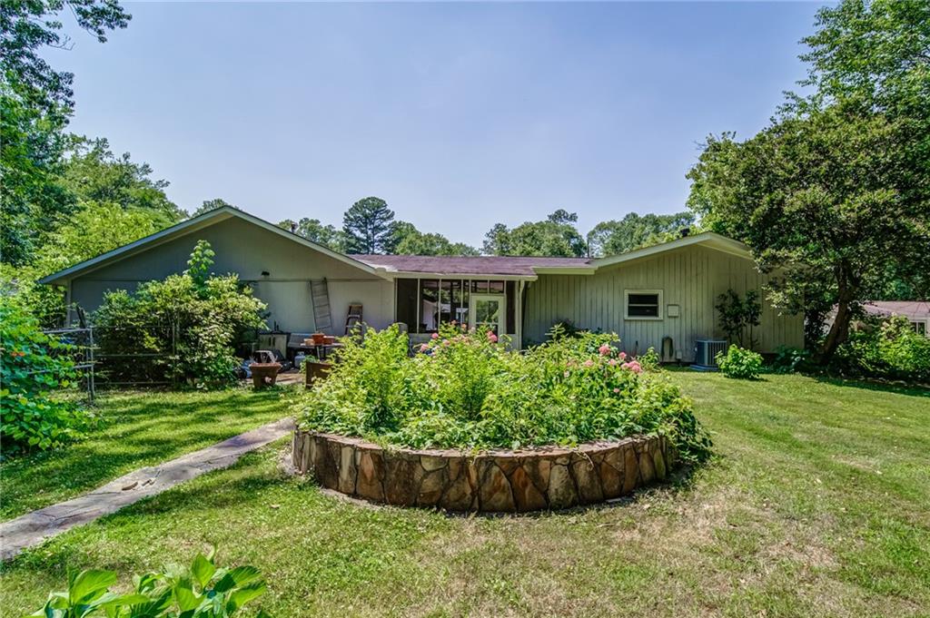 265 Brook Drive, Sandy Springs, Georgia 30328, 3 Bedrooms Bedrooms, ,2 BathroomsBathrooms,Residential,Sold,265 Brook Drive,7265384