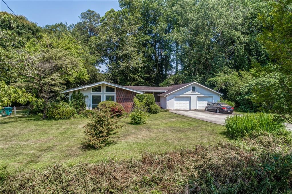 265 Brook Drive, Sandy Springs, Georgia 30328, 3 Bedrooms Bedrooms, ,2 BathroomsBathrooms,Residential,Sold,265 Brook Drive,7265384