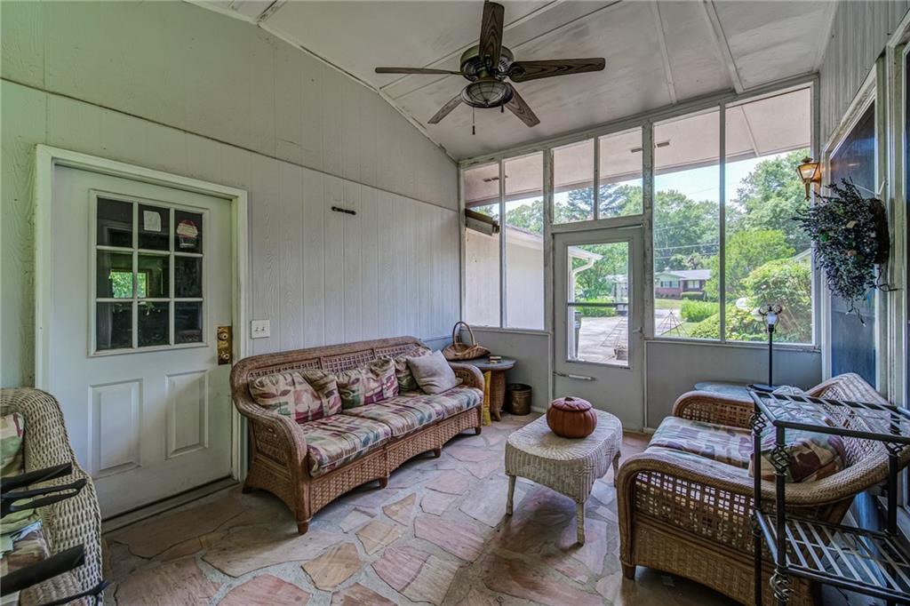 265 Brook Drive, Sandy Springs, Georgia 30328, 3 Bedrooms Bedrooms, ,2 BathroomsBathrooms,Residential,Sold,265 Brook Drive,7265384