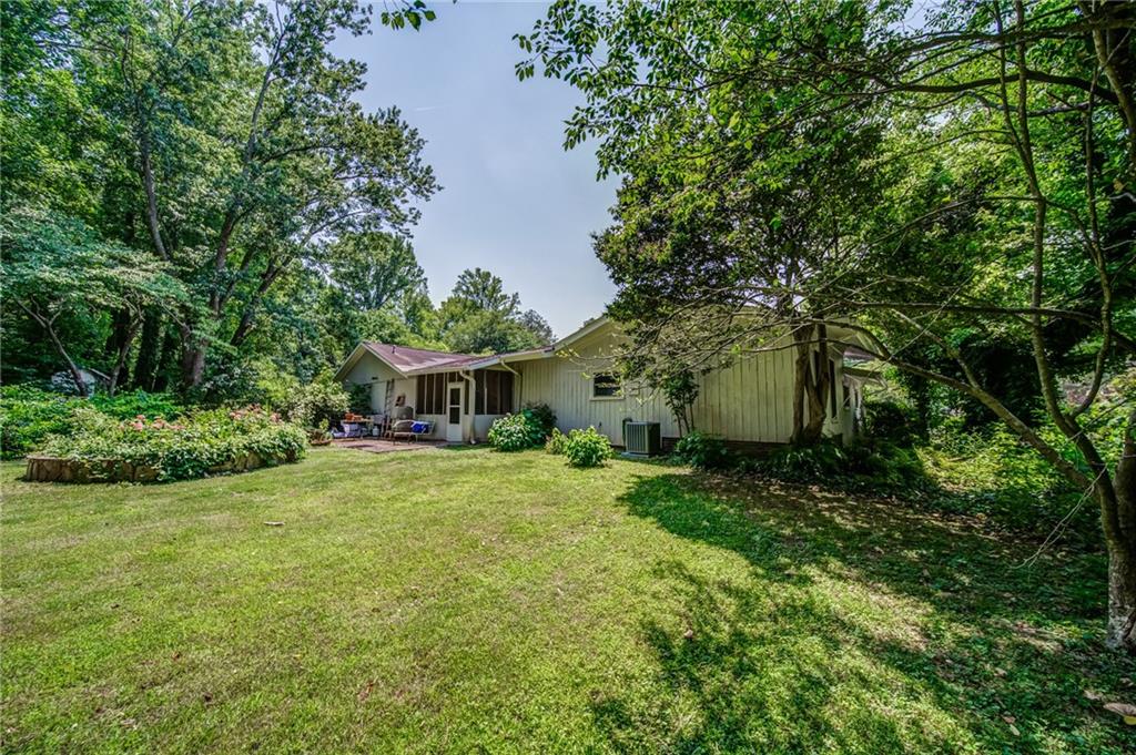 265 Brook Drive, Sandy Springs, Georgia 30328, 3 Bedrooms Bedrooms, ,2 BathroomsBathrooms,Residential,Sold,265 Brook Drive,7265384