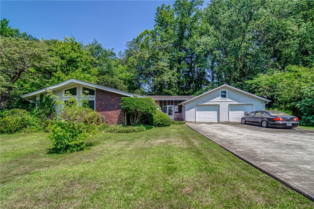 265 Brook Drive, Sandy Springs, Georgia 30328, 3 Bedrooms Bedrooms, ,2 BathroomsBathrooms,Residential,Sold,265 Brook Drive,7265384