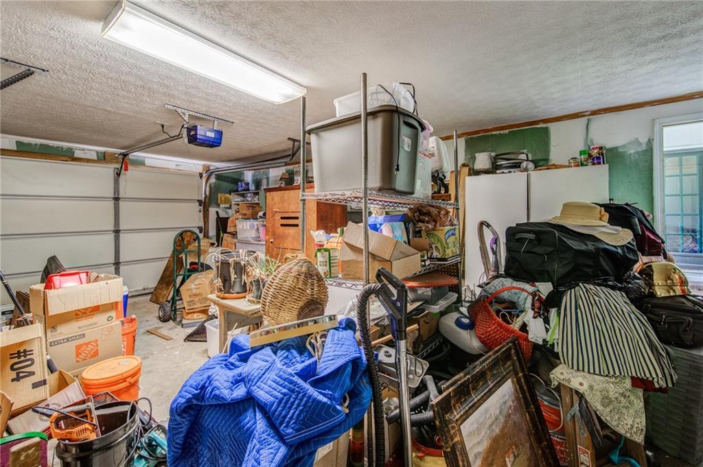 265 Brook Drive, Sandy Springs, Georgia 30328, 3 Bedrooms Bedrooms, ,2 BathroomsBathrooms,Residential,Sold,265 Brook Drive,7265384