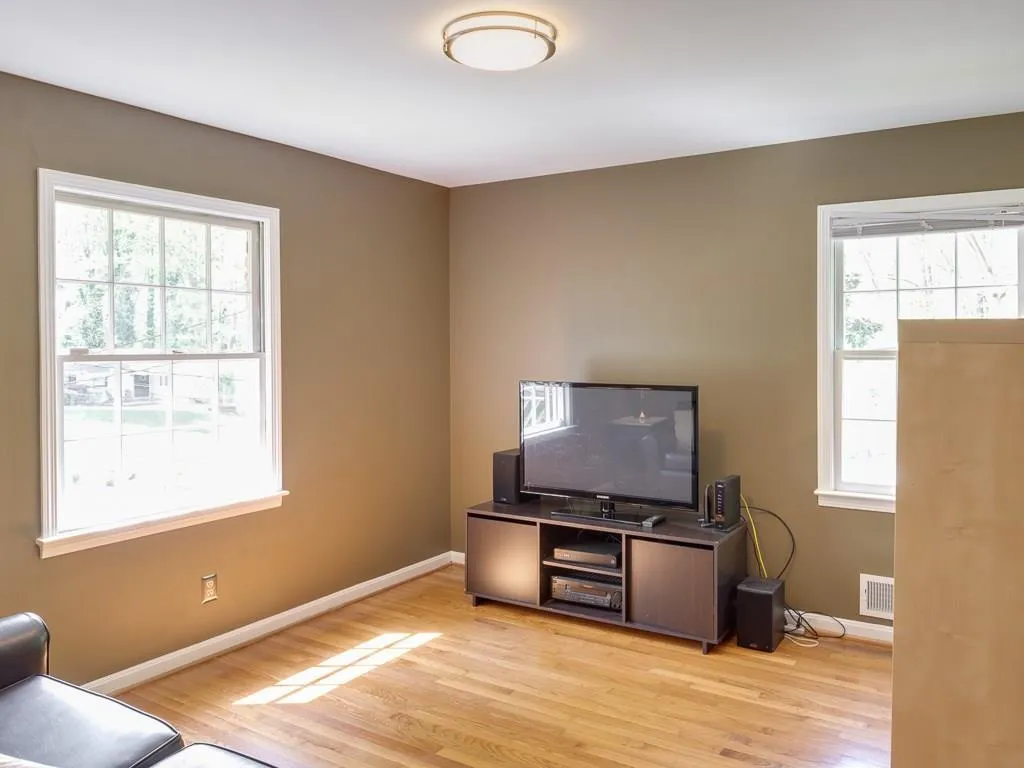 5625 Colton Drive, Atlanta, Georgia 30342, 4 Bedrooms Bedrooms, ,2 BathroomsBathrooms,Residential,Sold,5625 Colton Drive,6808003