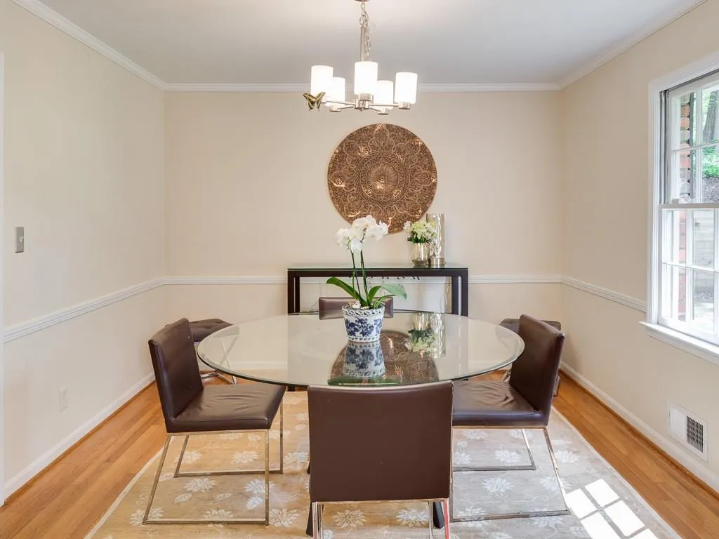 5625 Colton Drive, Atlanta, Georgia 30342, 4 Bedrooms Bedrooms, ,2 BathroomsBathrooms,Residential,Sold,5625 Colton Drive,6808003