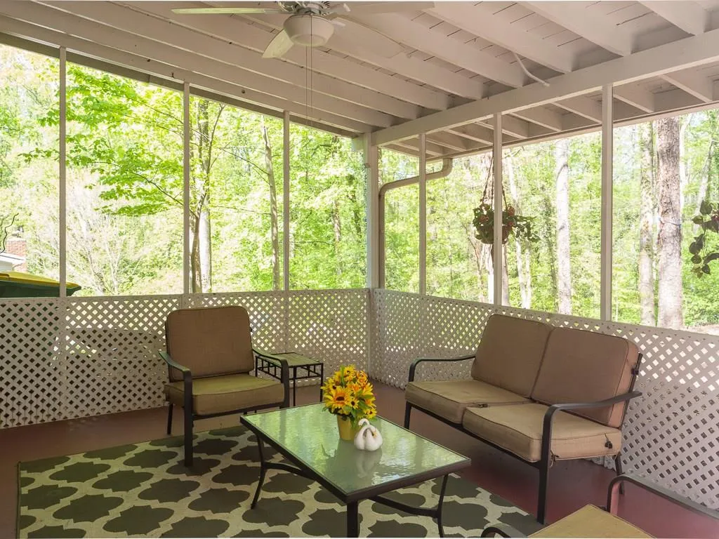 5625 Colton Drive, Atlanta, Georgia 30342, 4 Bedrooms Bedrooms, ,2 BathroomsBathrooms,Residential,Sold,5625 Colton Drive,6808003