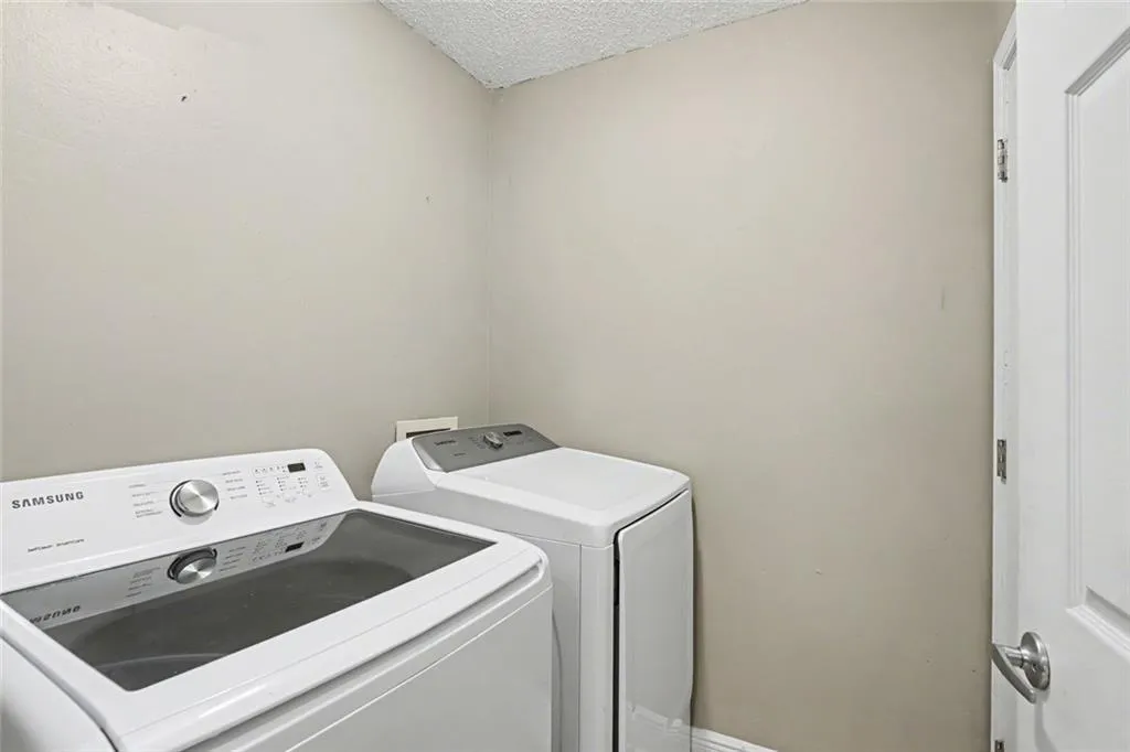 5307 Santa Fe, Sandy Springs, Georgia 30350, 3 Bedrooms Bedrooms, ,2 BathroomsBathrooms,Residential,For Sale,5307 Santa Fe,7753466