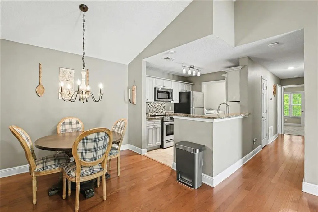 5307 Santa Fe, Sandy Springs, Georgia 30350, 3 Bedrooms Bedrooms, ,2 BathroomsBathrooms,Residential,For Sale,5307 Santa Fe,7753466