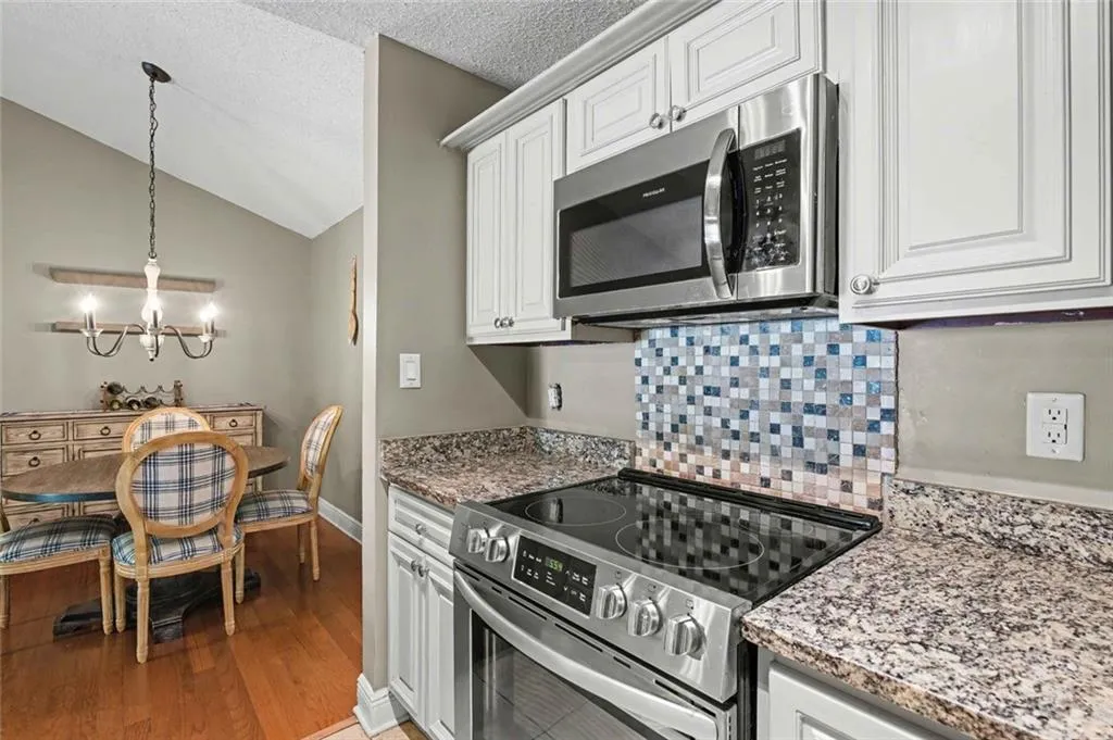 5307 Santa Fe, Sandy Springs, Georgia 30350, 3 Bedrooms Bedrooms, ,2 BathroomsBathrooms,Residential,For Sale,5307 Santa Fe,7753466