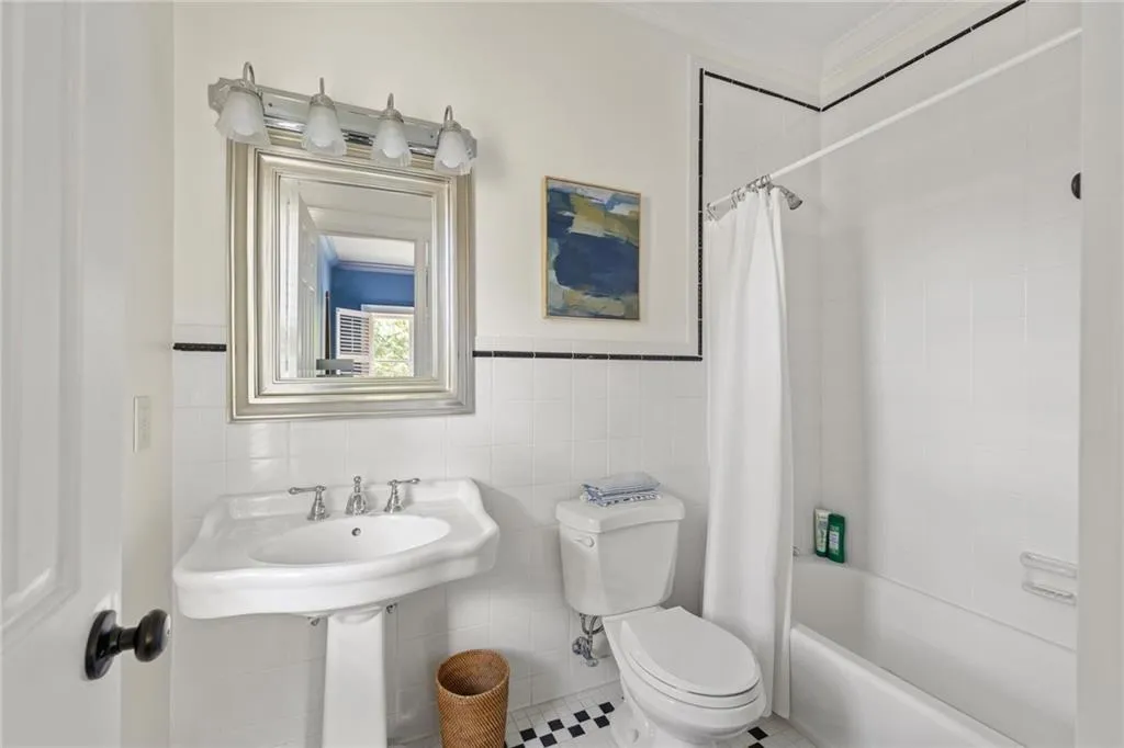 21 Barksdale Drive Ne, Atlanta, Georgia 30309, 4 Bedrooms Bedrooms, 0 ,4 BathroomsBathrooms,Residential,For Sale,21 Barksdale Drive Ne,7701949