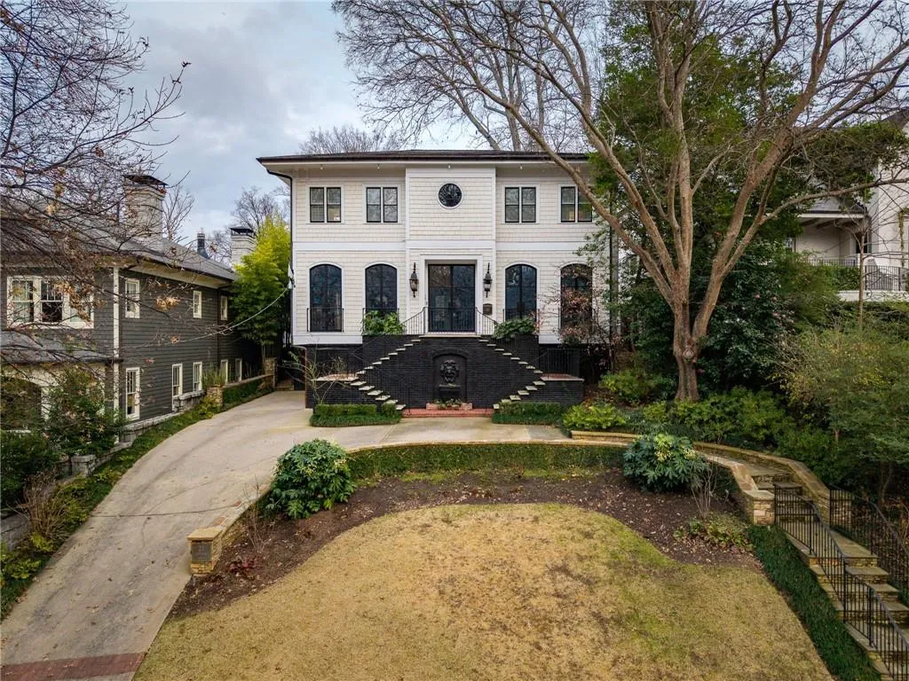 21 Barksdale Drive Ne, Atlanta, Georgia 30309, 4 Bedrooms Bedrooms, 0 ,4 BathroomsBathrooms,Residential,For Sale,21 Barksdale Drive Ne,7701949