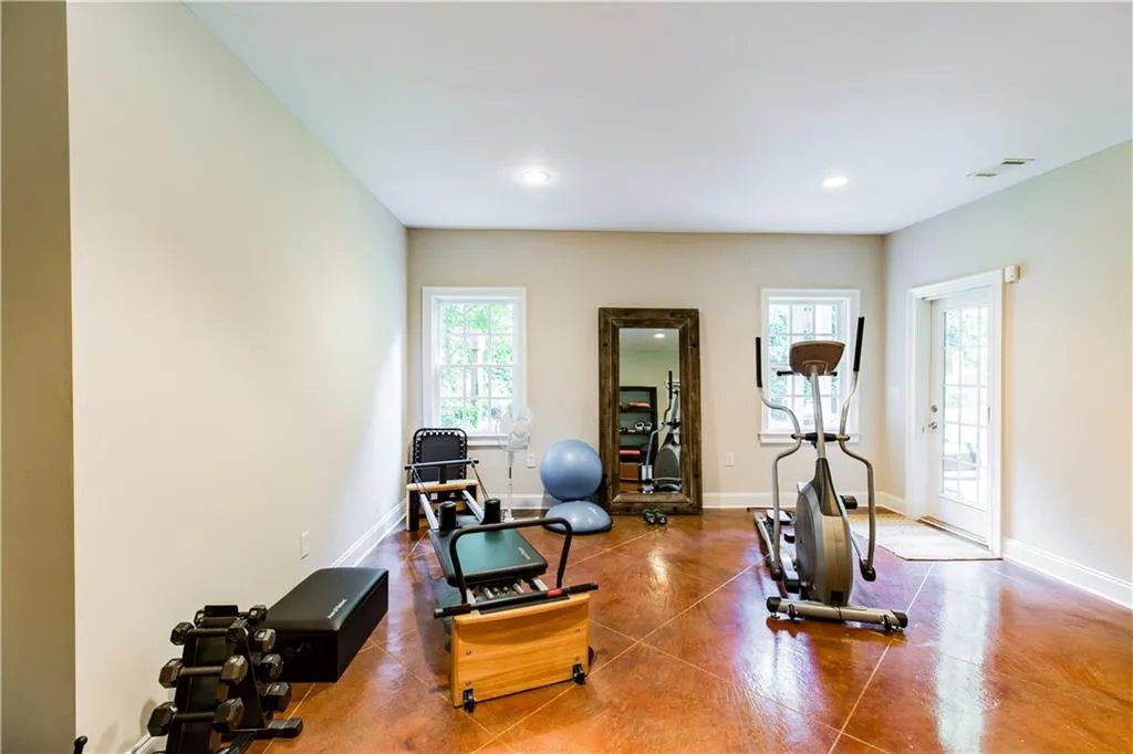 175 Windsor Cove, Atlanta, Georgia 30328, 5 Bedrooms Bedrooms, ,4 BathroomsBathrooms,Residential,Sold,175 Windsor Cove,6053965