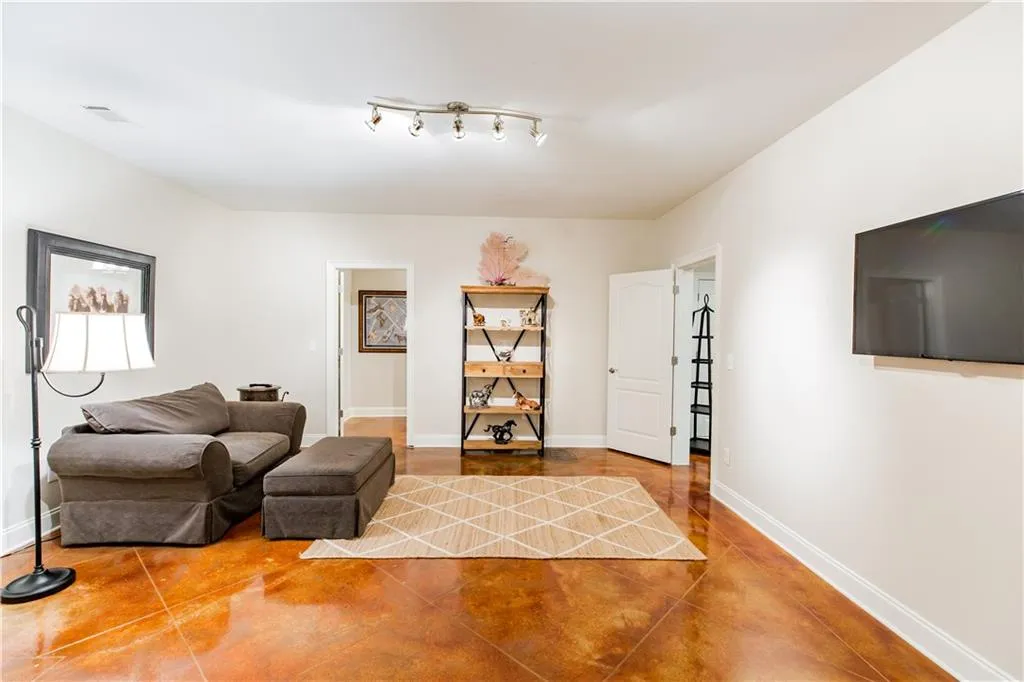 175 Windsor Cove, Atlanta, Georgia 30328, 5 Bedrooms Bedrooms, ,4 BathroomsBathrooms,Residential,Sold,175 Windsor Cove,6053965