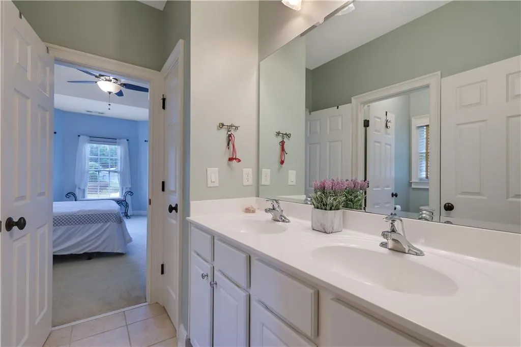 475 Trowgate Lane, Atlanta, Georgia 30350, 5 Bedrooms Bedrooms, ,5 BathroomsBathrooms,Residential,Sold,475 Trowgate Lane,6894708