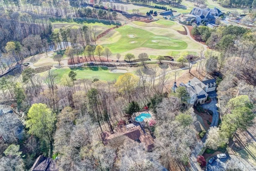 170 Valley Cove, Sandy Springs, Georgia 30350, 4 Bedrooms Bedrooms, ,3 BathroomsBathrooms,Residential,Sold,170 Valley Cove,6527390