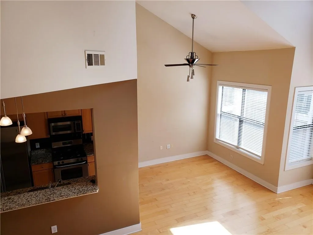 799 Hammond Drive Unit #404, Sandy Springs, Georgia 30328, 2 Bedrooms Bedrooms, ,2 BathroomsBathrooms,Residential,Sold,799 Hammond Drive Unit #404,6918639