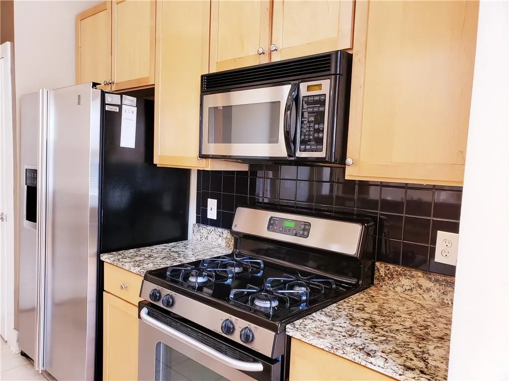 799 Hammond Drive Unit #404, Sandy Springs, Georgia 30328, 2 Bedrooms Bedrooms, ,2 BathroomsBathrooms,Residential,Sold,799 Hammond Drive Unit #404,6918639