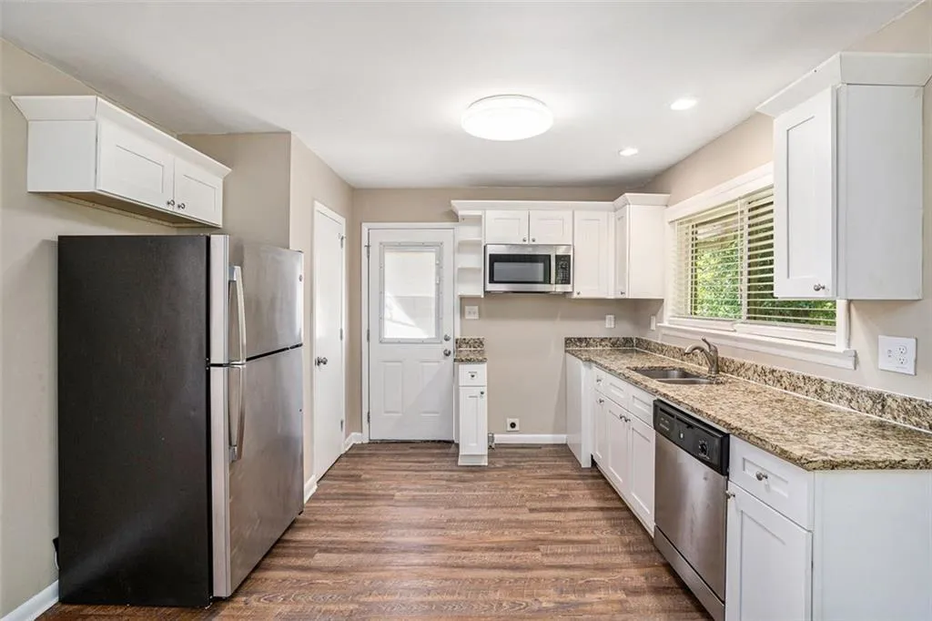 474 Waterford Road Nw, Atlanta, Georgia 30318, 4 Bedrooms Bedrooms, ,1 BathroomBathrooms,Residential,Sold,474 Waterford Road Nw,7563582