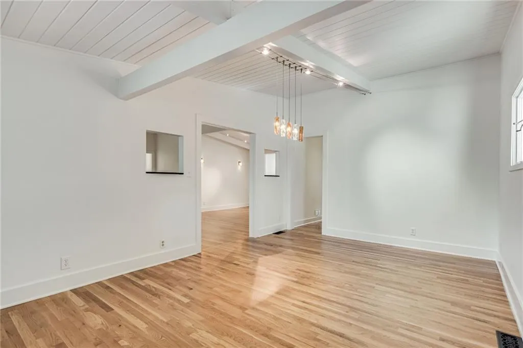 6405 Long Island Drive Nw, Sandy Springs, Georgia 30328, 4 Bedrooms Bedrooms, ,2 BathroomsBathrooms,Residential,Sold,6405 Long Island Drive Nw,7157744