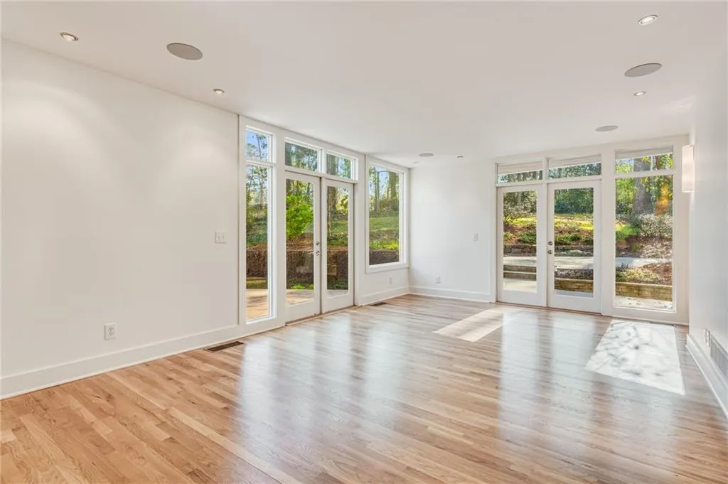 6405 Long Island Drive Nw, Sandy Springs, Georgia 30328, 4 Bedrooms Bedrooms, ,2 BathroomsBathrooms,Residential,Sold,6405 Long Island Drive Nw,7157744