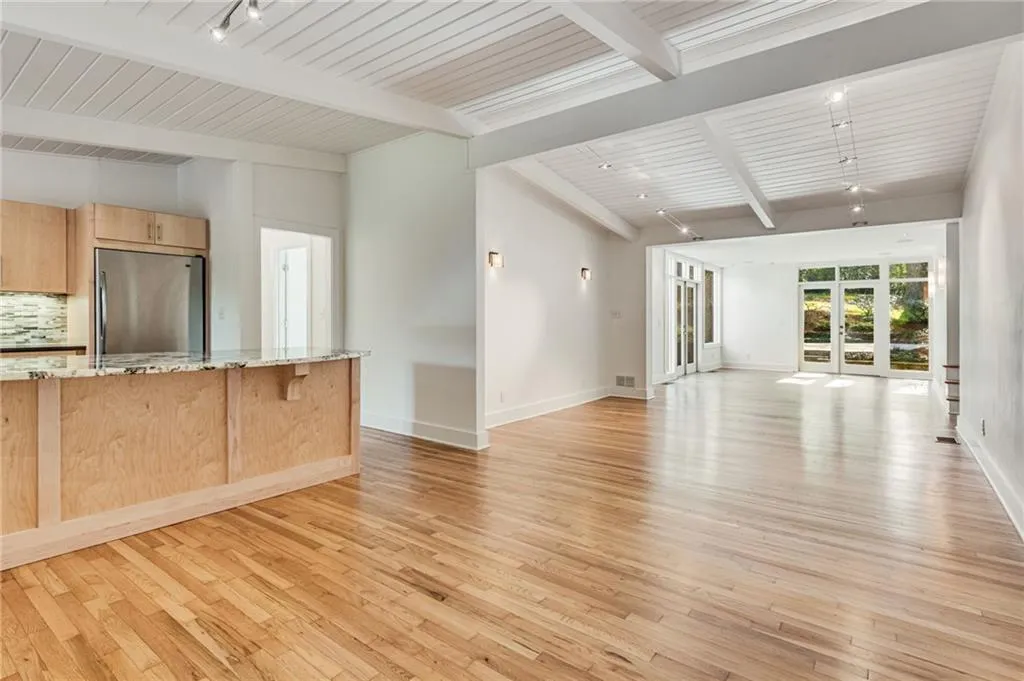 6405 Long Island Drive Nw, Sandy Springs, Georgia 30328, 4 Bedrooms Bedrooms, ,2 BathroomsBathrooms,Residential,Sold,6405 Long Island Drive Nw,7157744