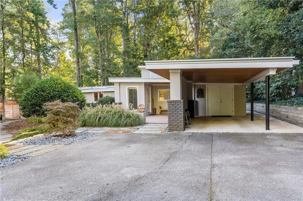 6405 Long Island Drive Nw, Sandy Springs, Georgia 30328, 4 Bedrooms Bedrooms, ,2 BathroomsBathrooms,Residential,Sold,6405 Long Island Drive Nw,7157744