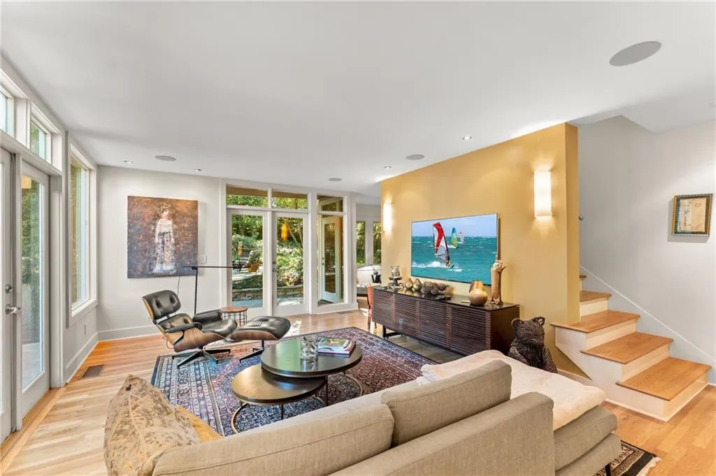 6405 Long Island Drive Nw, Sandy Springs, Georgia 30328, 4 Bedrooms Bedrooms, ,2 BathroomsBathrooms,Residential,Sold,6405 Long Island Drive Nw,7157744