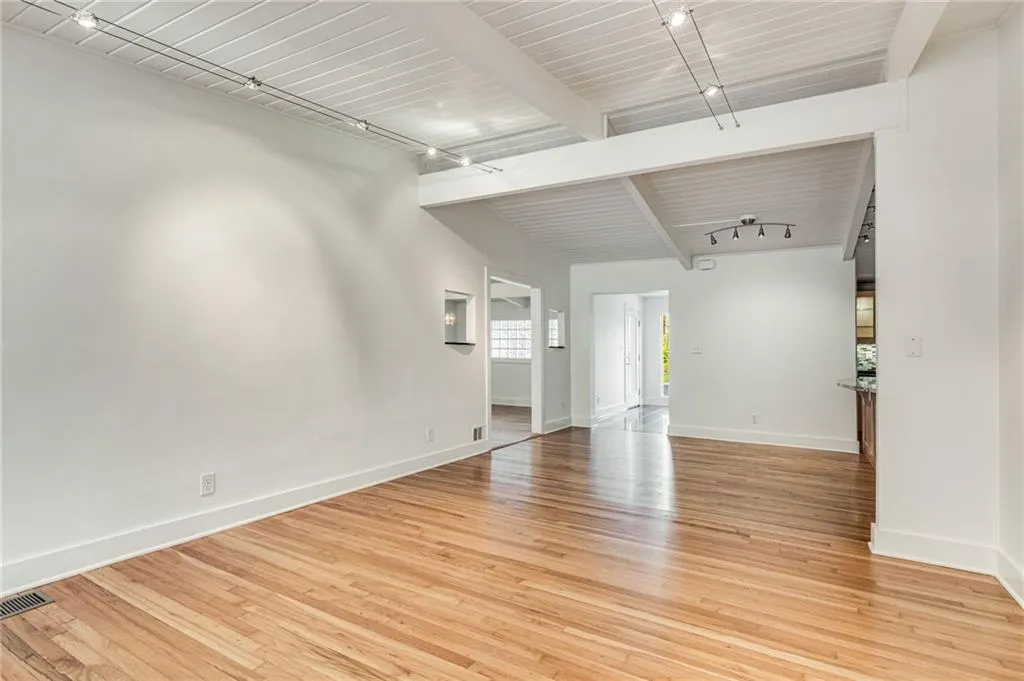 6405 Long Island Drive Nw, Sandy Springs, Georgia 30328, 4 Bedrooms Bedrooms, ,2 BathroomsBathrooms,Residential,Sold,6405 Long Island Drive Nw,7157744