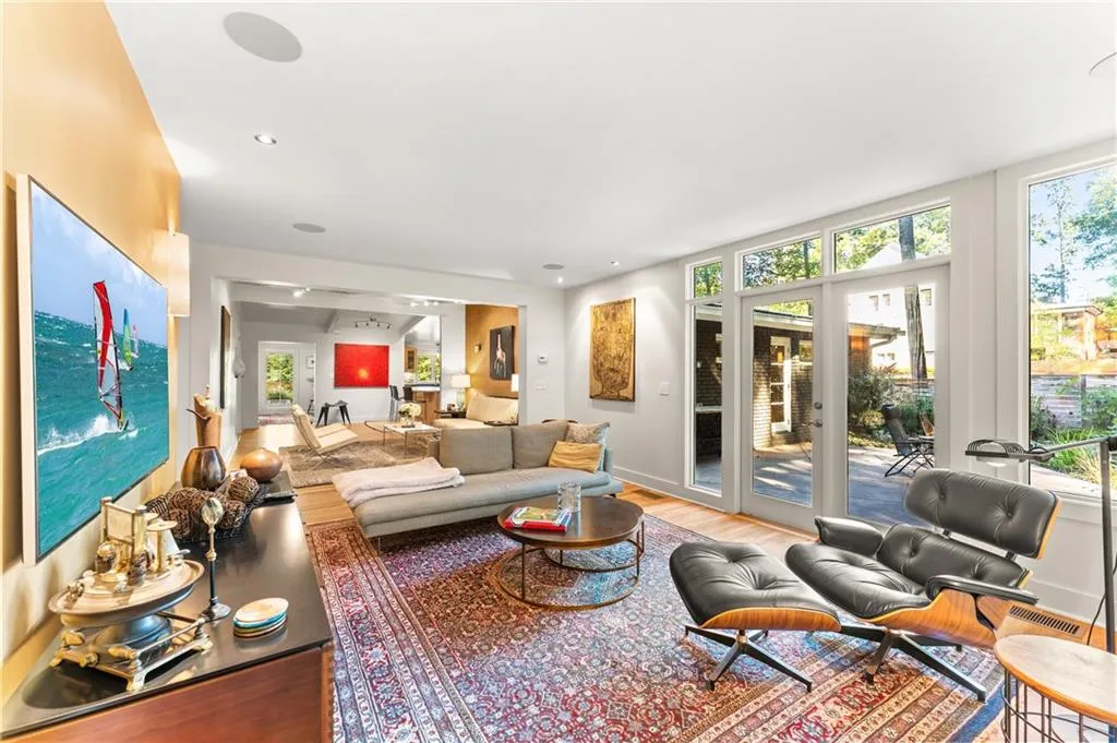 6405 Long Island Drive Nw, Sandy Springs, Georgia 30328, 4 Bedrooms Bedrooms, ,2 BathroomsBathrooms,Residential,Sold,6405 Long Island Drive Nw,7157744